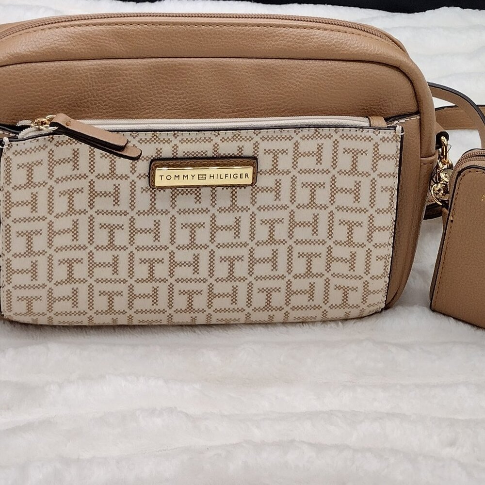 Tommy Hilfiger Women Brown Naomi II Monogram Textured Xbody Bag with Pouch - Picture 4 of 8